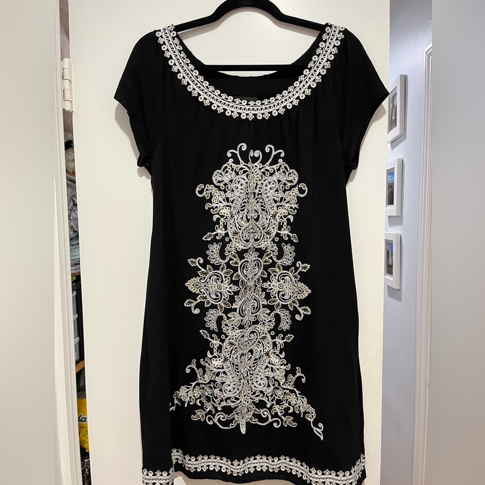 International Concepts black and embroidered dress, size XL